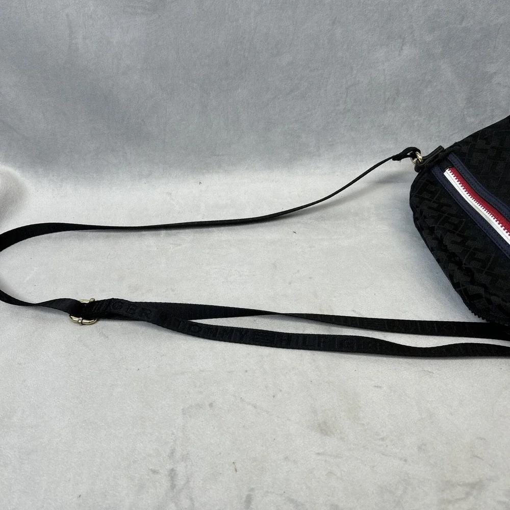 Tommy‎ Hilfiger Purse Crossbody Logo Black Canvas women's Shoulder bag Strap